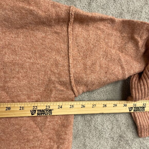 NWOT Legendary Outfitters Women's XL Rust Pullover Sweater - Picture 7 of 11